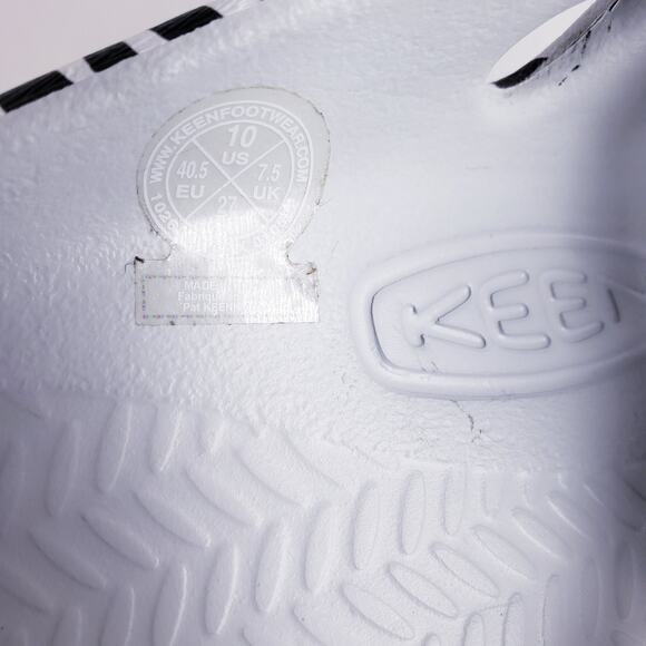 KEEN x ATMOS Yogui Art Sandals Zebra Star Print Women's Size US 10/ *Fits 9.5 - Picture 2 of 11